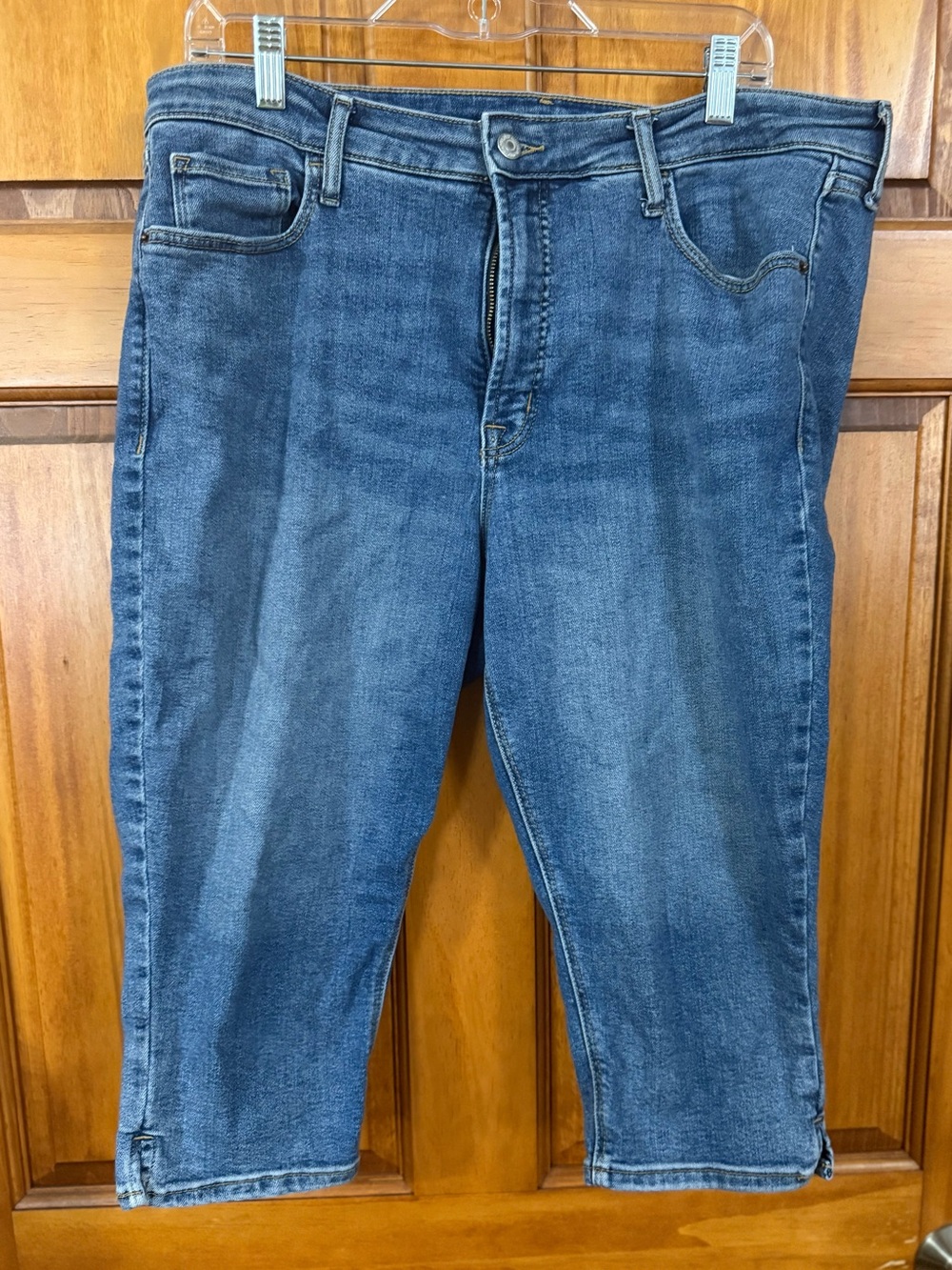 Old Navy Women's Blue Cropped Ankle Jeans